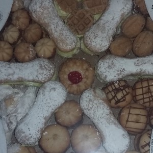 fursecuri medalion cu piscoturi